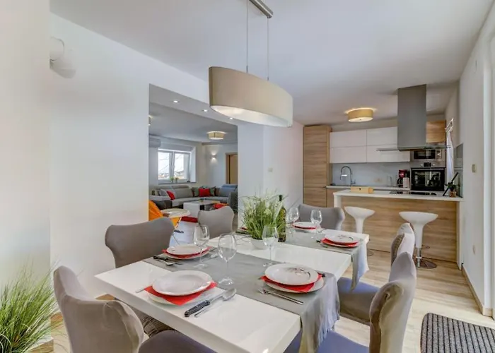 Beautiful Stella Blue In Villa