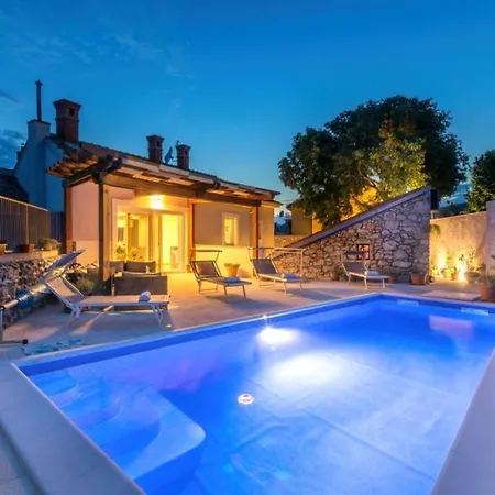 Beautiful Stella Blue In Novi Vinodolski
