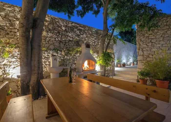 Villa Beautiful Stella Blue In